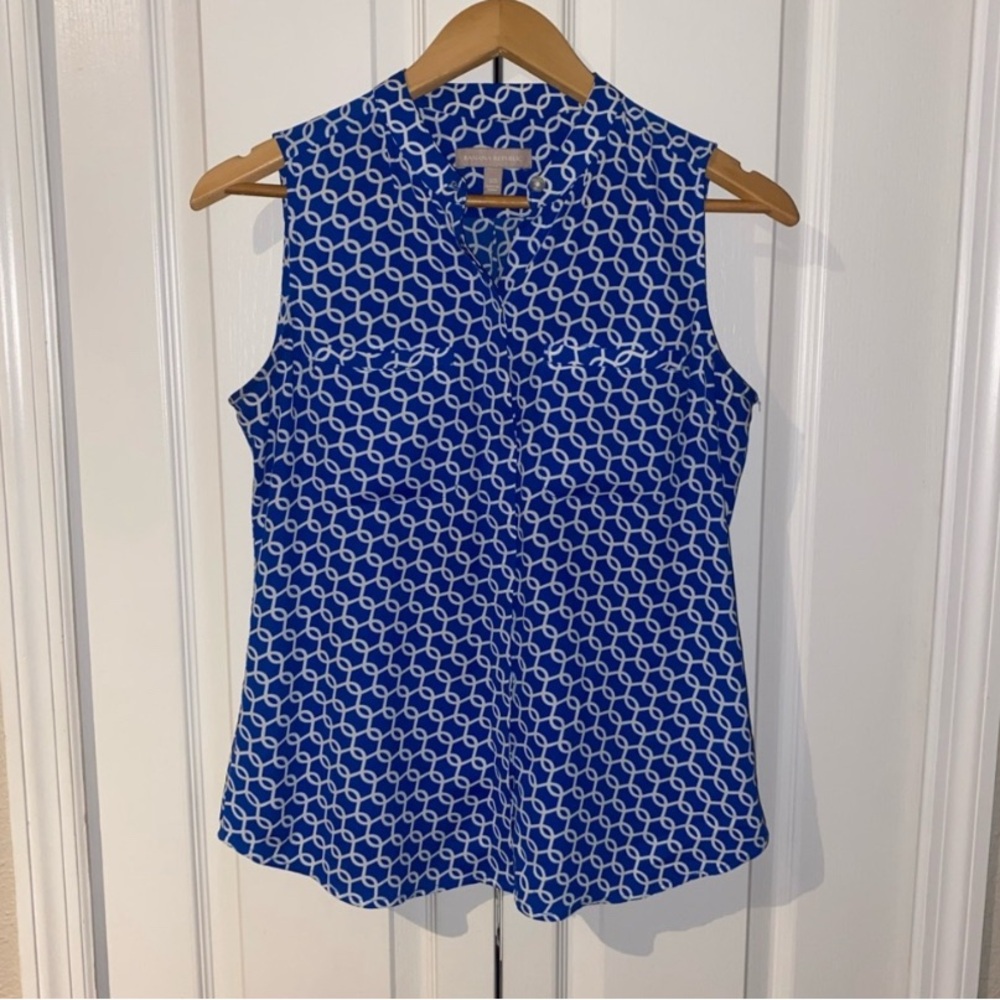 Preloved, Banana Republic Women’s XS Blue and White Mandarin Collar Blouse.